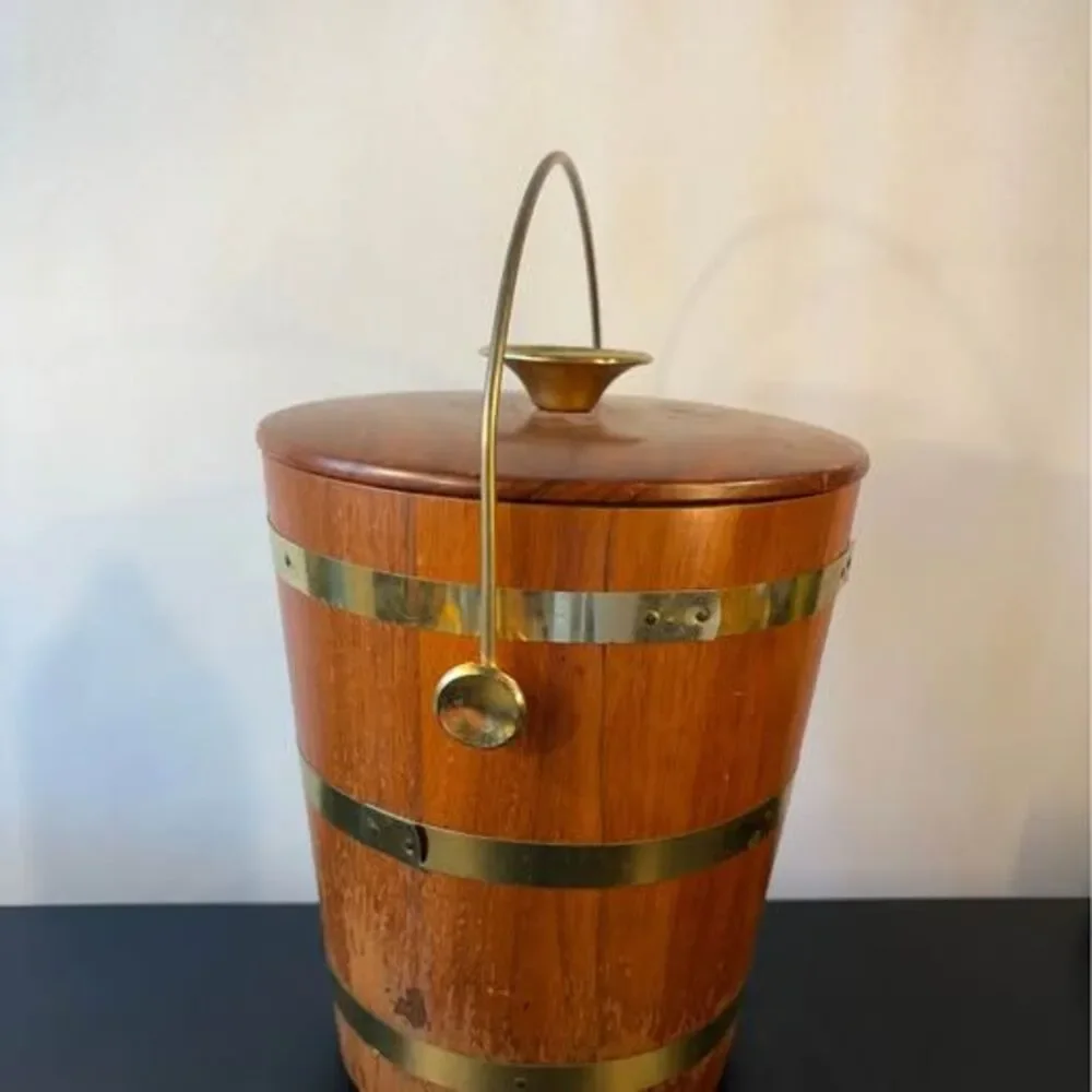 Vintage Mid Century Modern Teak Ice Bucket Brass Bands MCM Barware Barrel